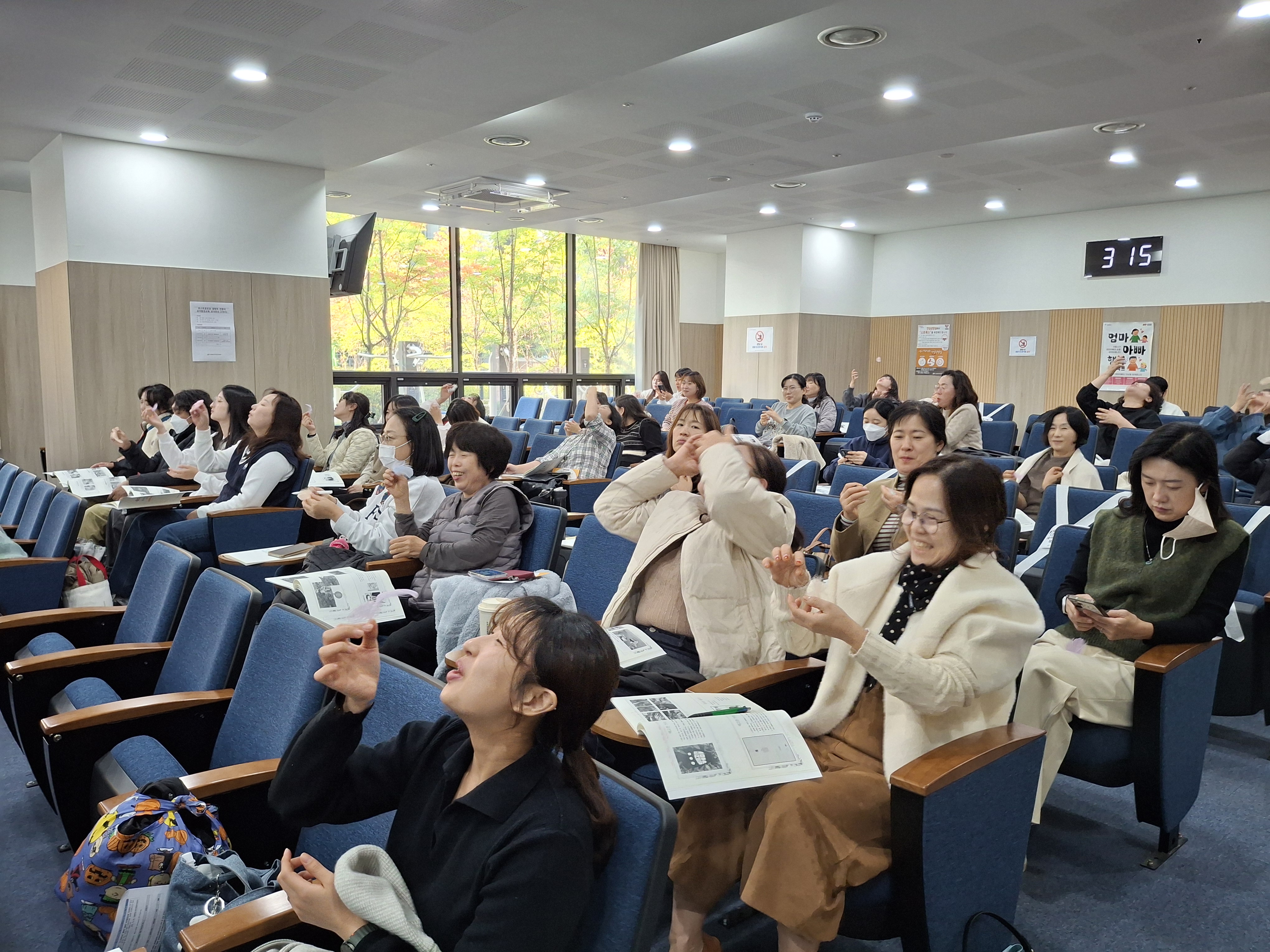 보도자료 [251112] 서울특별시환경교육센터, 생태전환 지향 유아환경교육 교사연수 성료